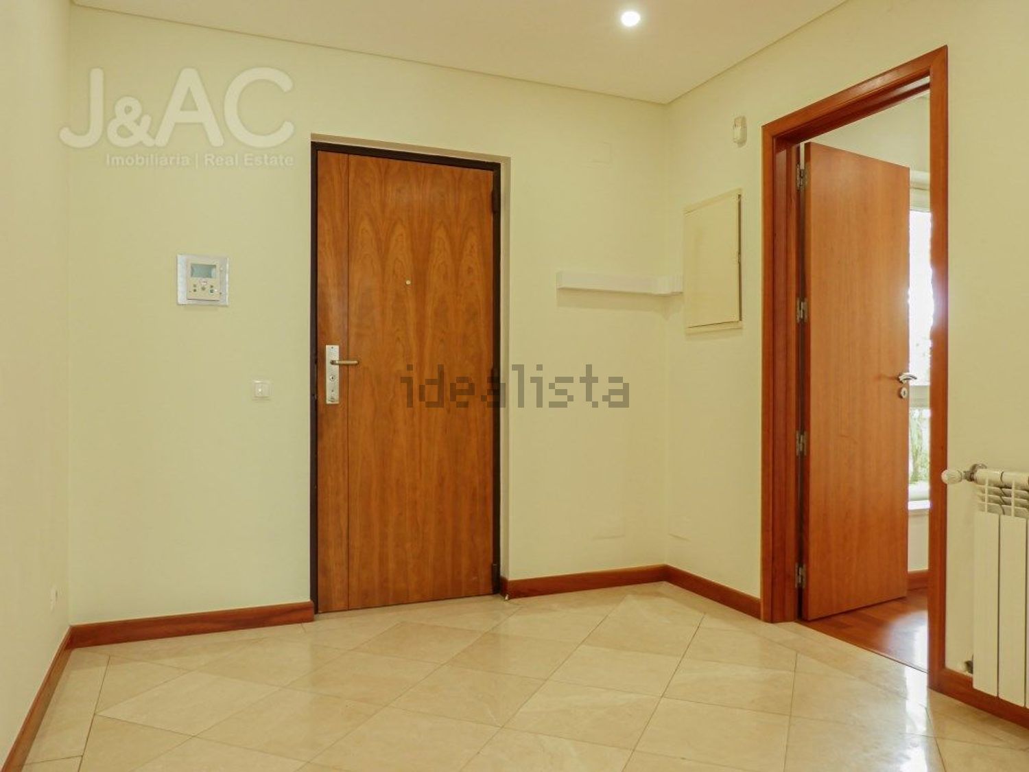 出租双拼别墅在Rua Cedros, 37 - 前厅