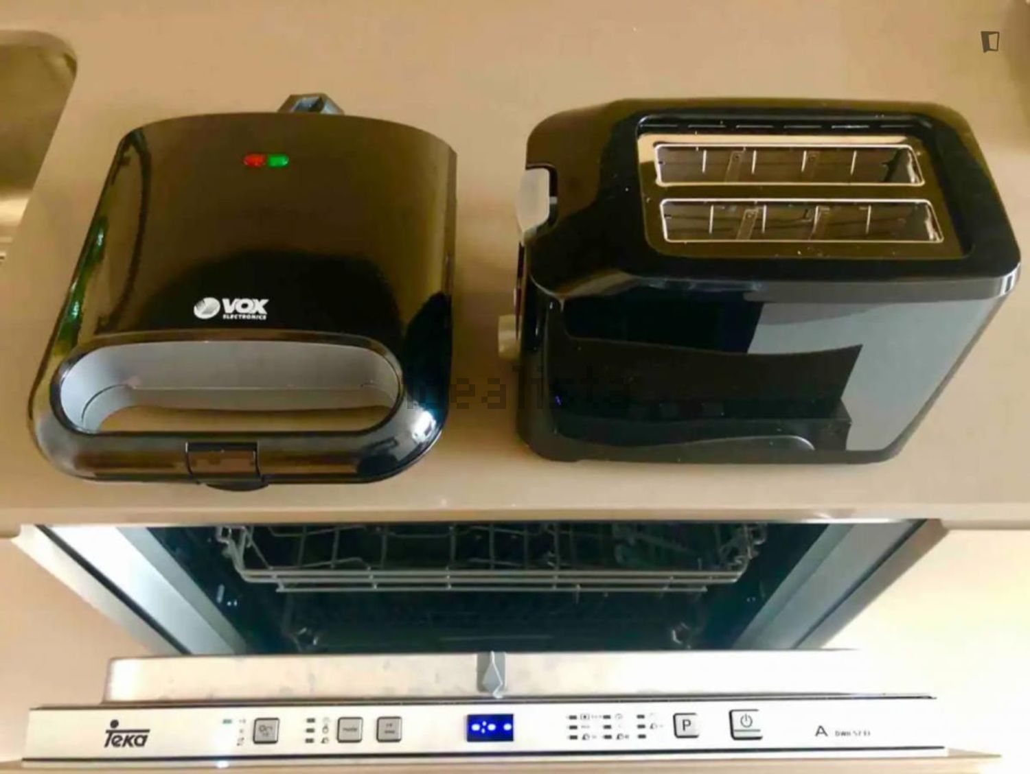 出租公寓 t1在Rua Henriques Nogueira - 照片