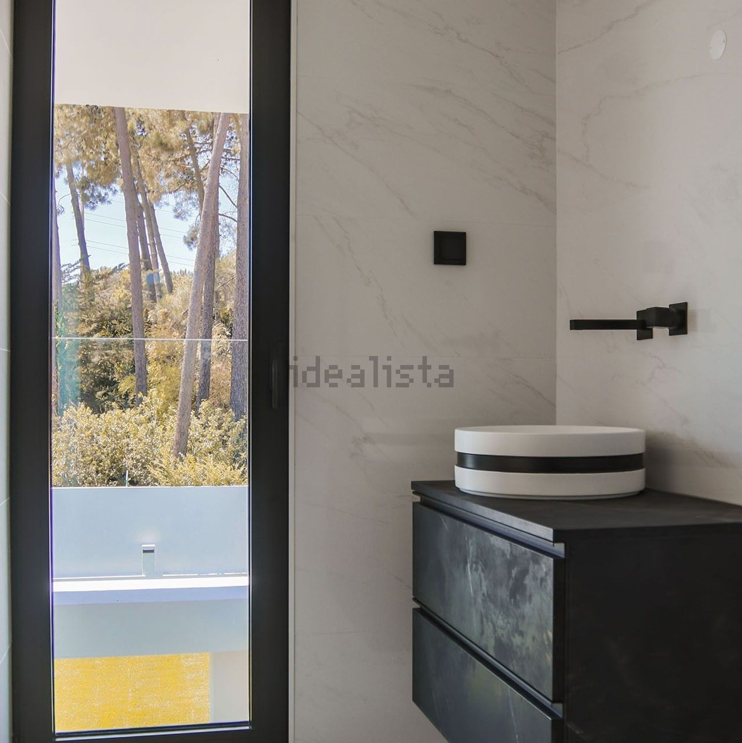 小楼房或独栋别墅出售在Avenida Pinhal do Arneiro - 卫生间