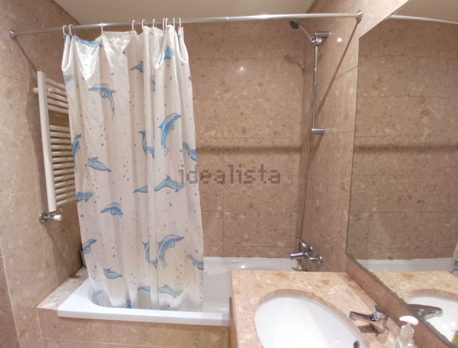 出租公寓 t3在Rua Carlos Reis, 7 - 卫生间