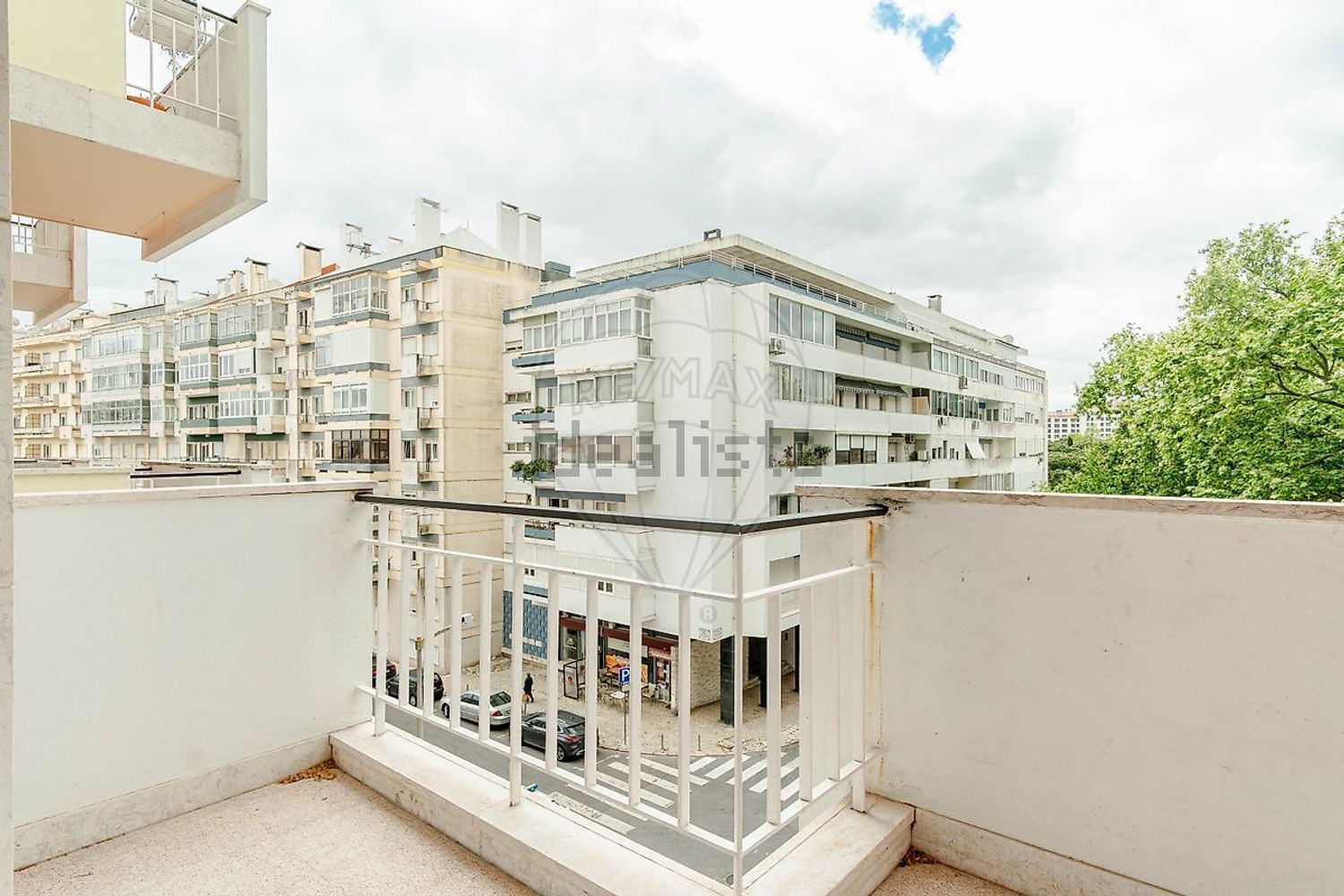 公寓 t3出售在Praça Rainha Santa - 照片