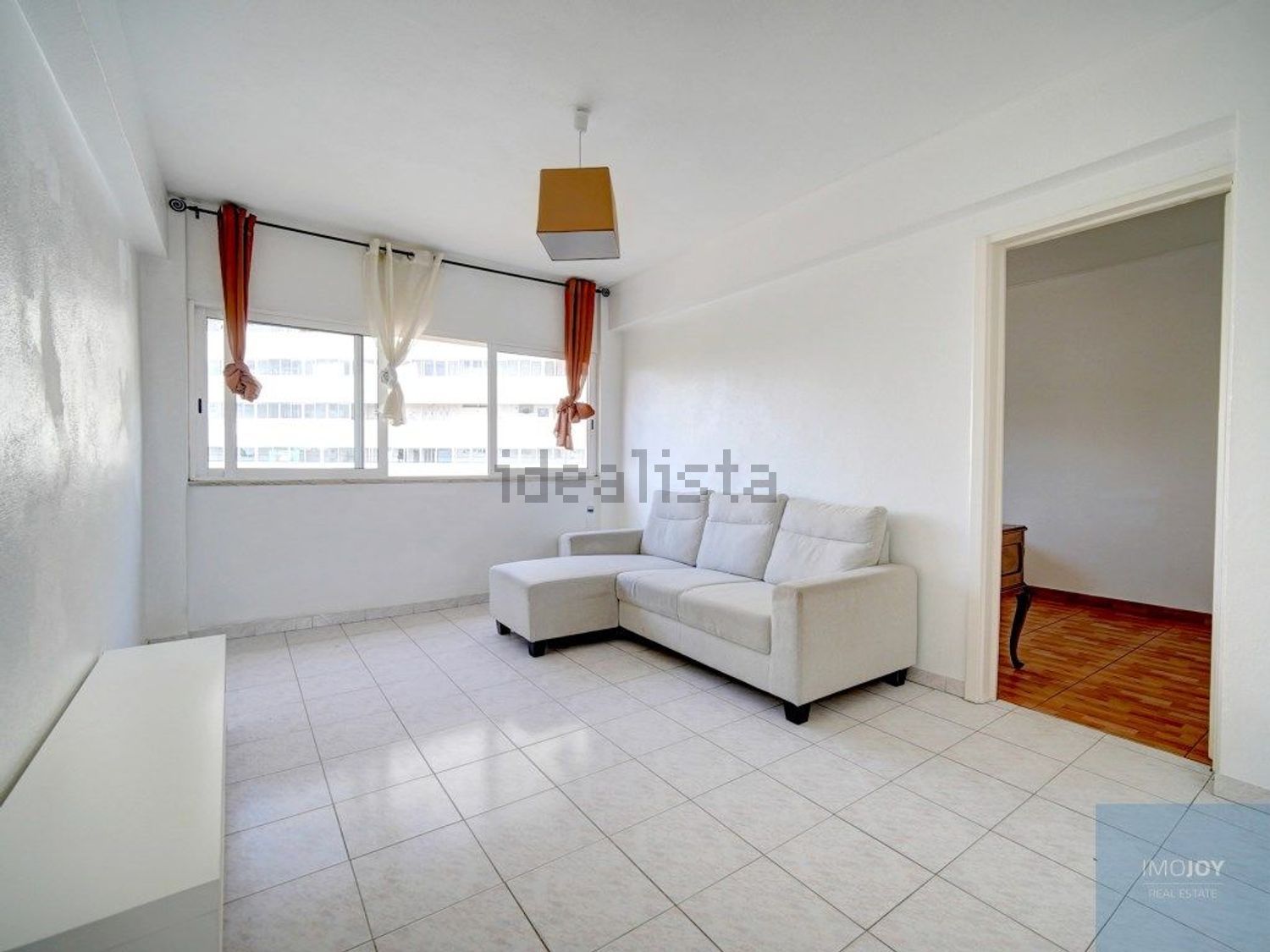 公寓 t3出售在Rua Adães Bermudes, 250 - 客厅