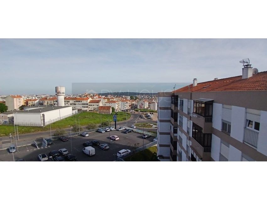 公寓 t2出售在Rua António Janeiro, 3