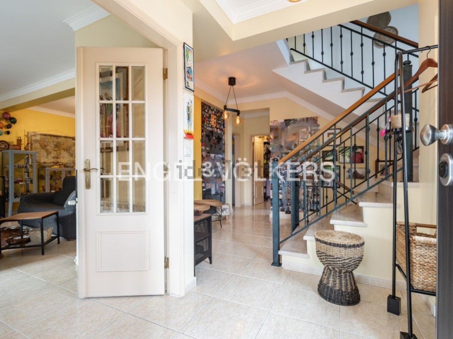 小楼房或独栋别墅出售在Caparica e Trafaria - 详情