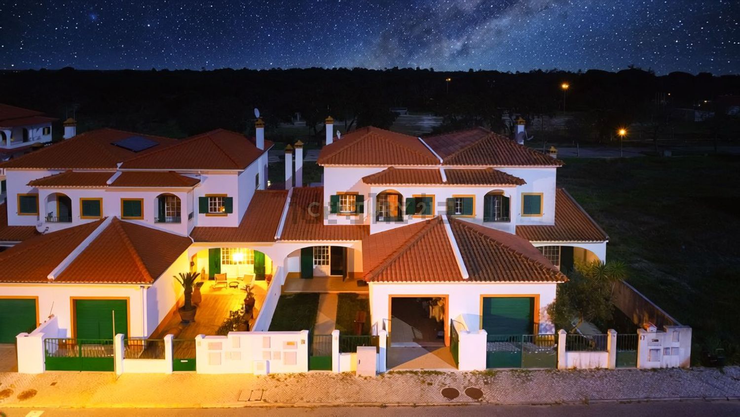 双拼别墅出售在Rua Fonte do Nico - 外立面