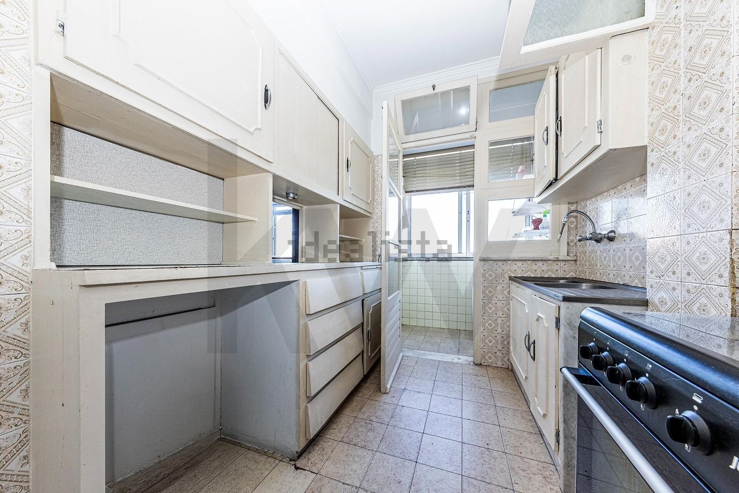 出租公寓 t1在Bairro dos Actores - Barão Sabrosa - 厨房