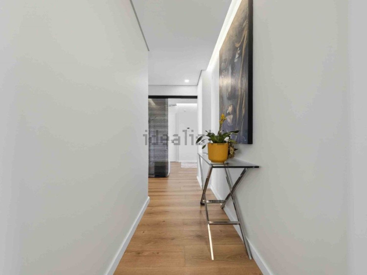 公寓 t4出售在Avenida Descobertas - 过道