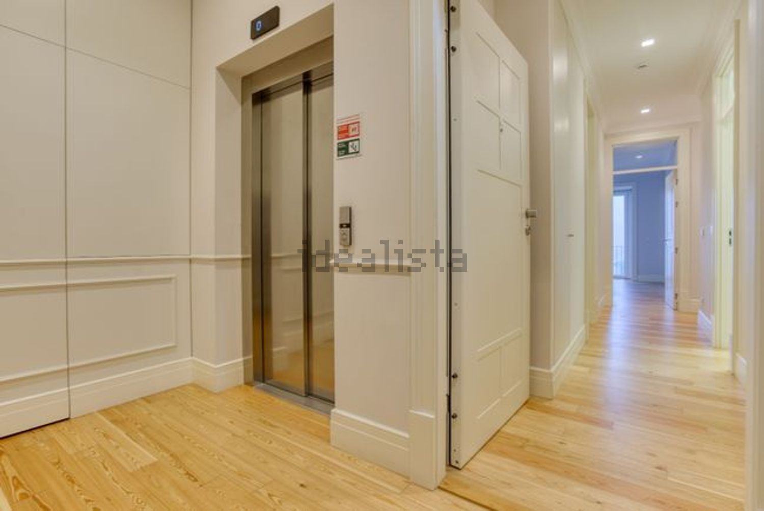 出租公寓 t2在Rua Braamcamp - 过道