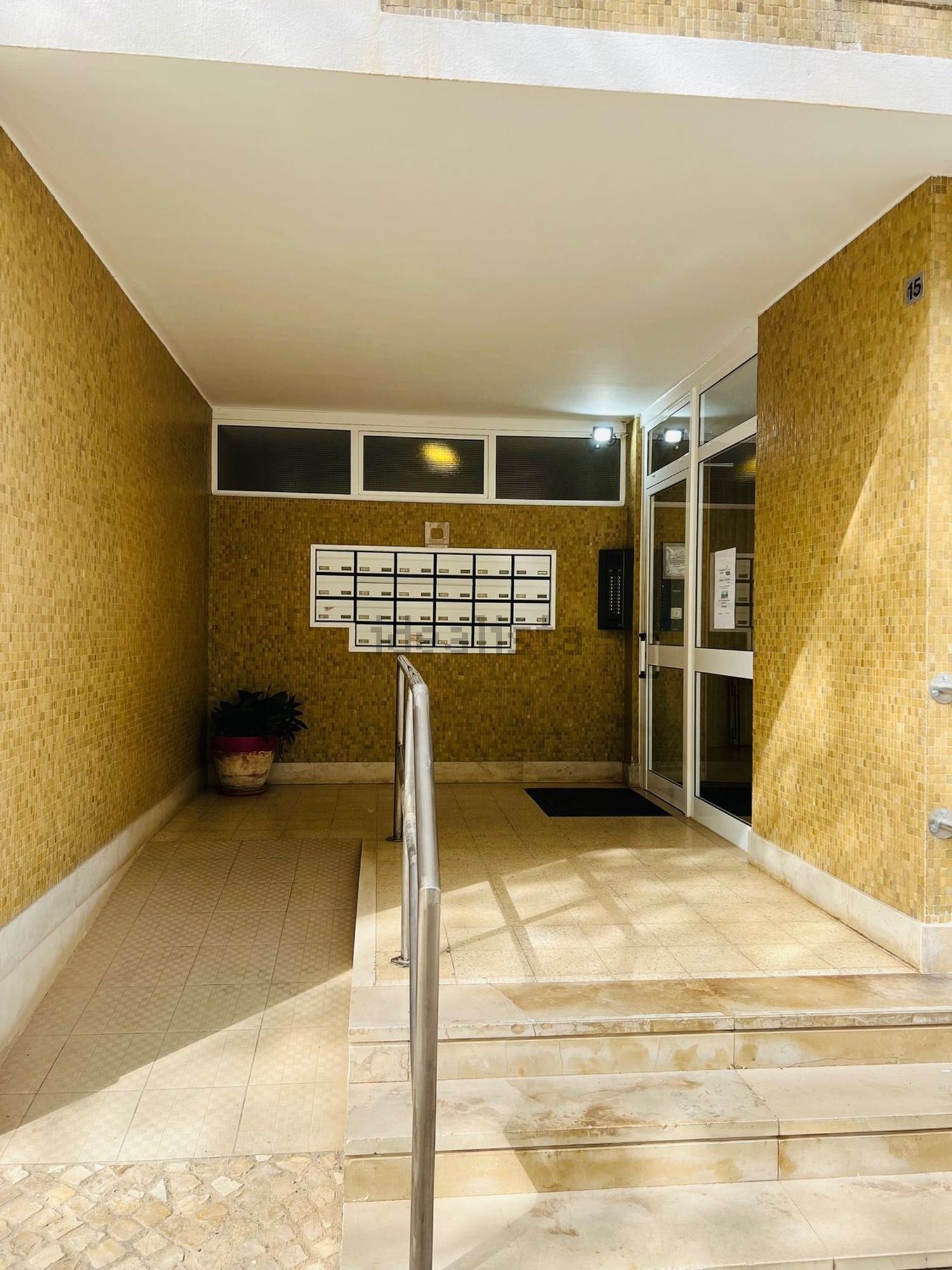 公寓 t3出售在Rua Maria Telles Mendes - 过道