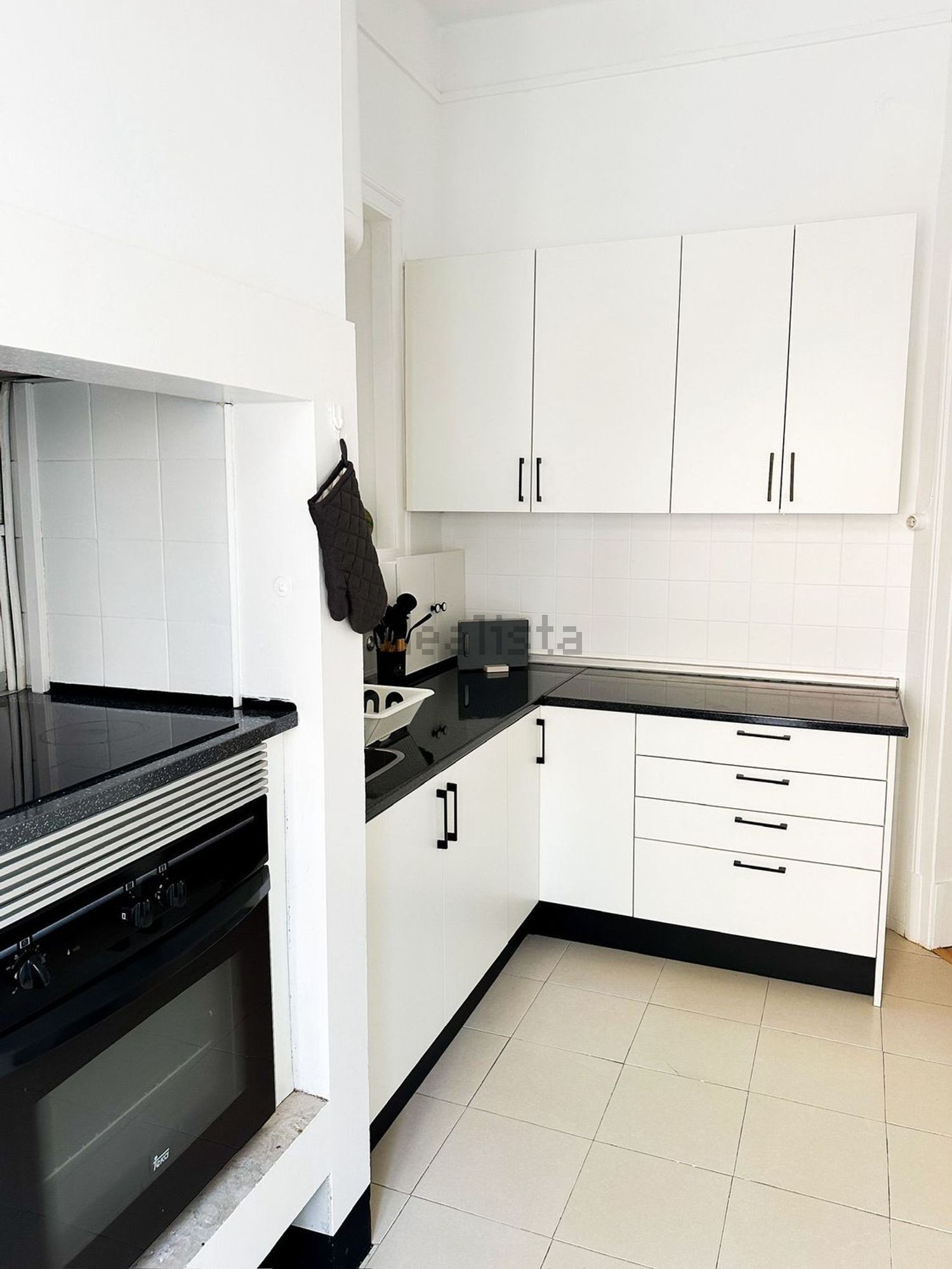 出租房间在Rua de Santa Marta, 33 - 厨房