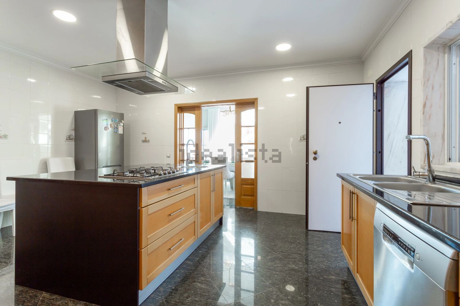 小楼房或独栋别墅出售在Rua do Alecrim - 厨房