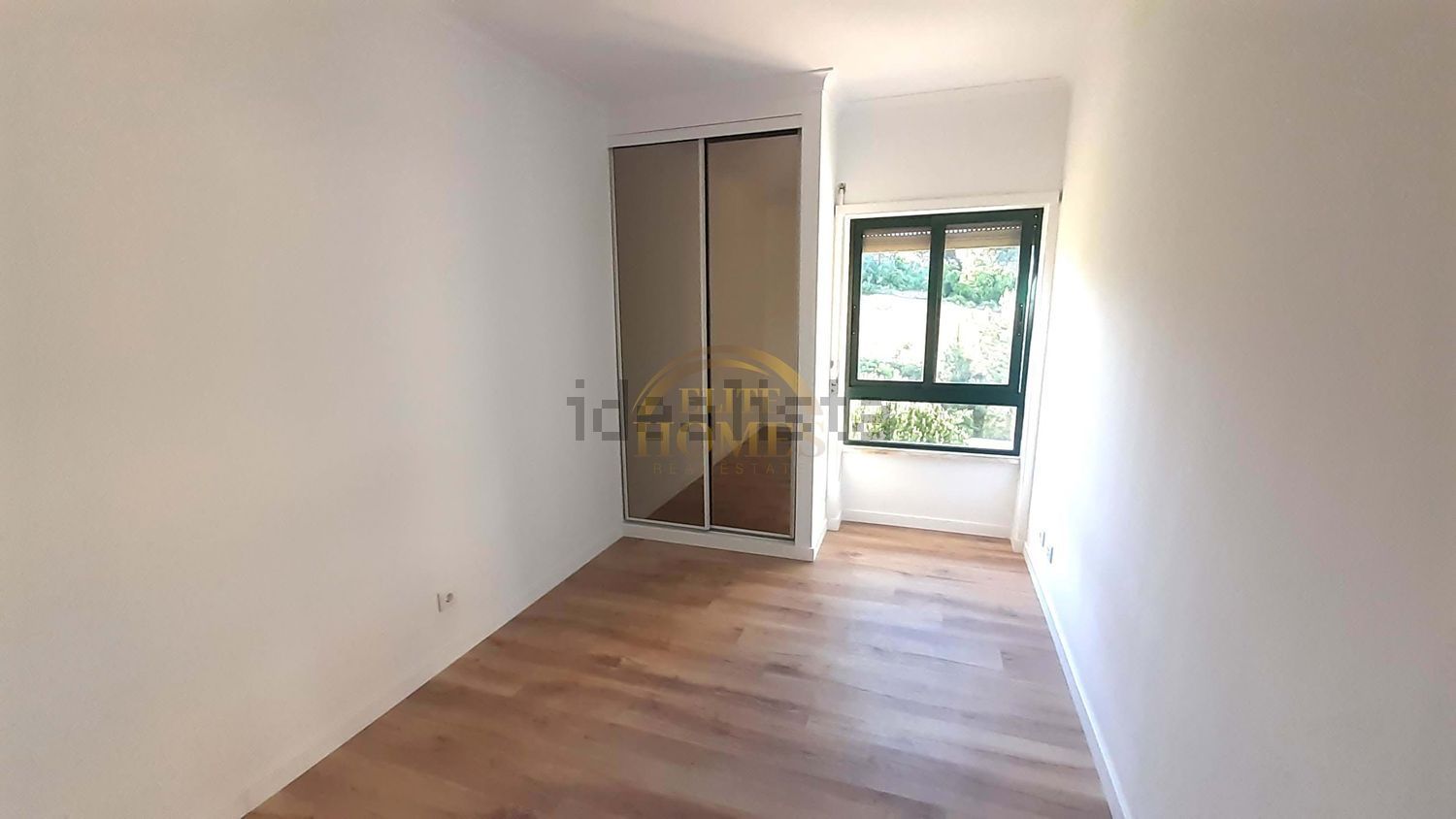 公寓 t3出售在Praceta Raúl Brandão - 居住