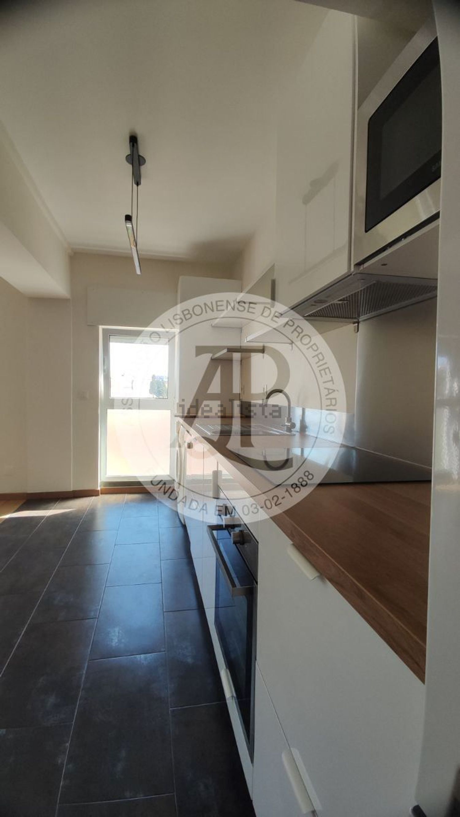 出租公寓 t3在Centro Histórico - Quinta da Luz - 厨房