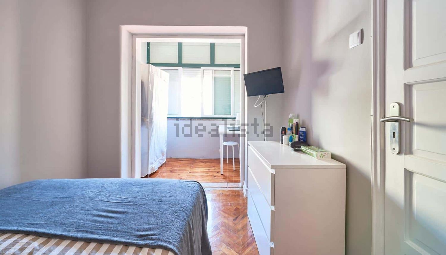 出租房间在Avenida Eduardo Jorge s/n - 卧室