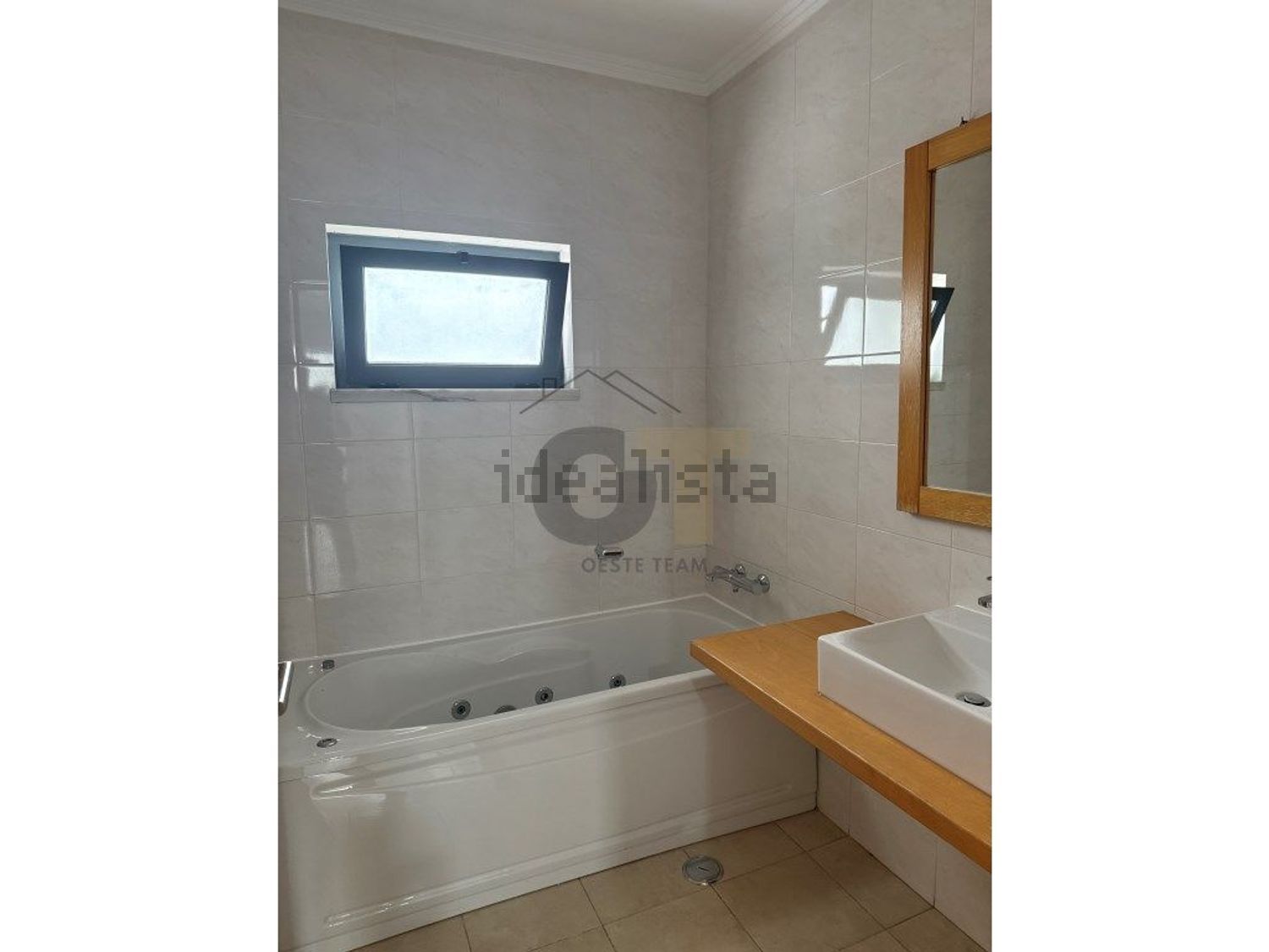 小楼房或独栋别墅出售在Rua Pulido Valente, 14 - 卫生间