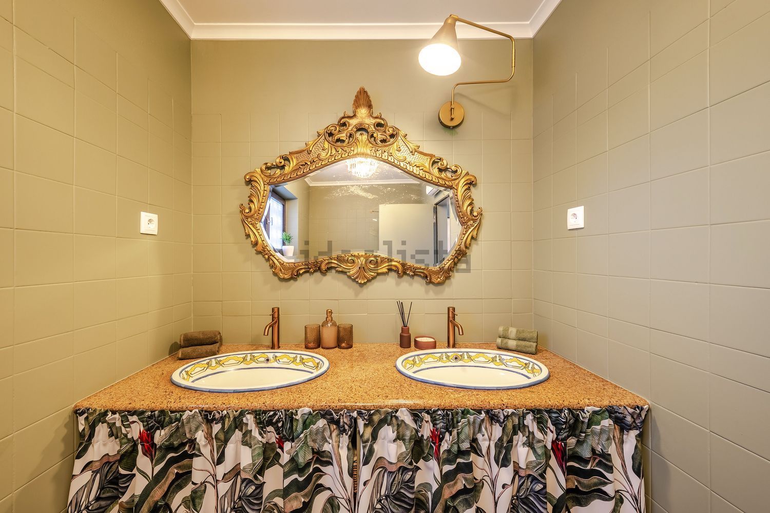 小楼房或独栋别墅出售在Rua das Quintas - 卫生间