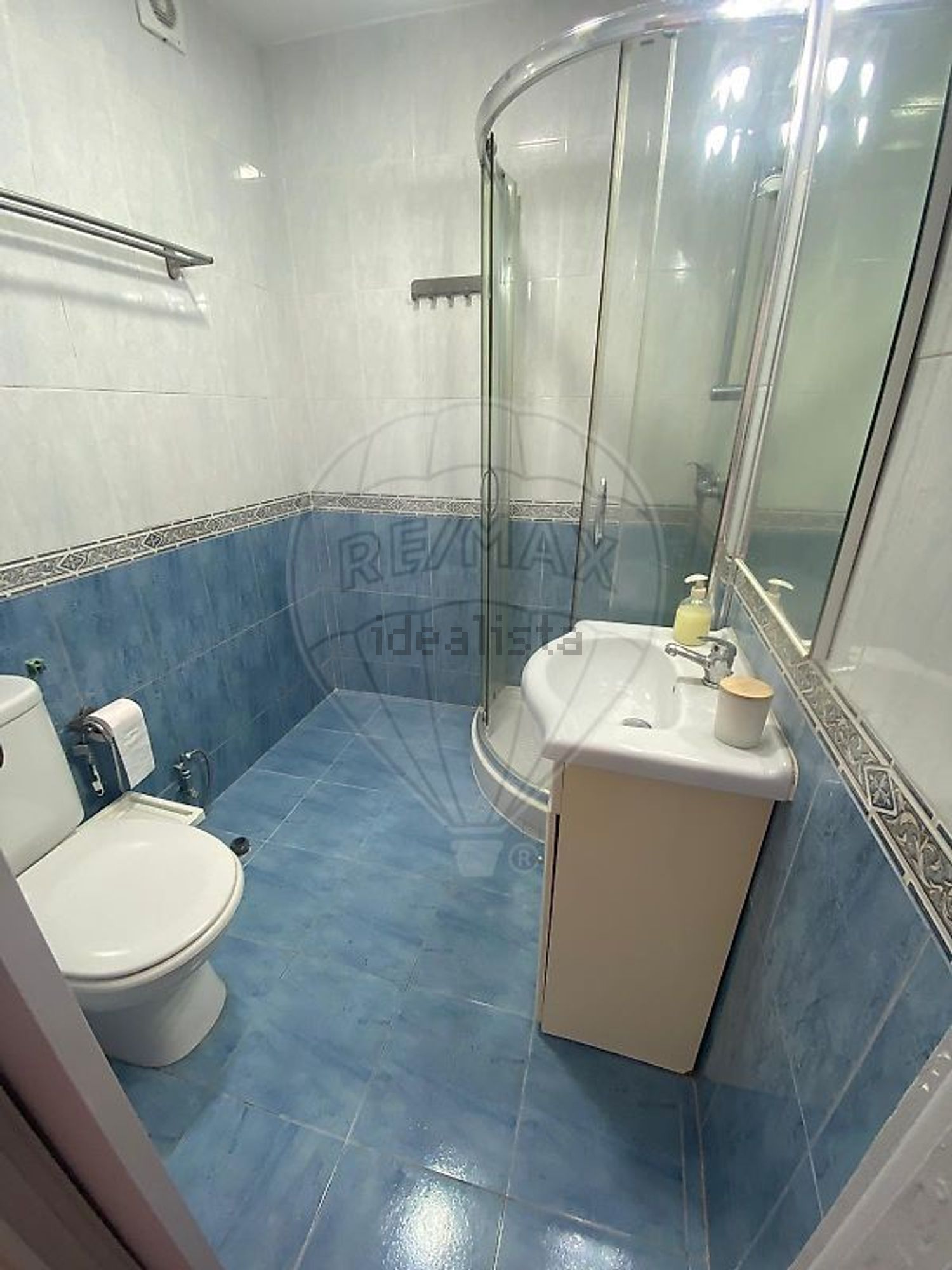 公寓 t2出售在Rua Escola Primária - 卫生间