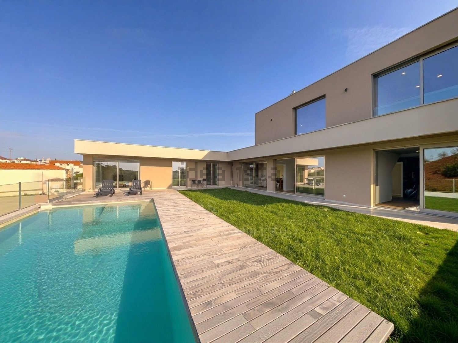 小楼房或独栋别墅出售在Zambujal - Longo da Vila - 游泳池