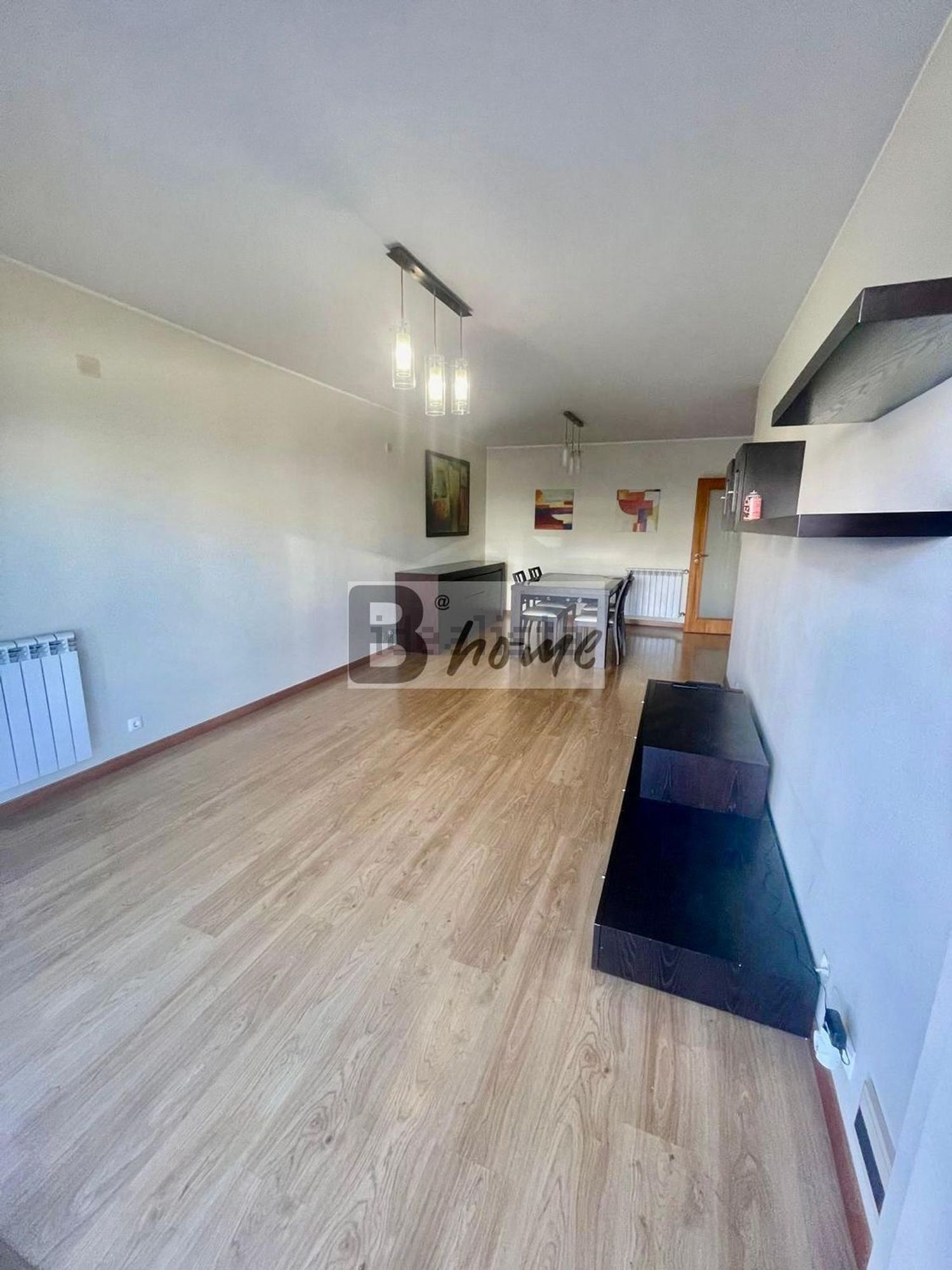 出租公寓 t2在Rua Maria Beatriz Mexia s/n - 客厅