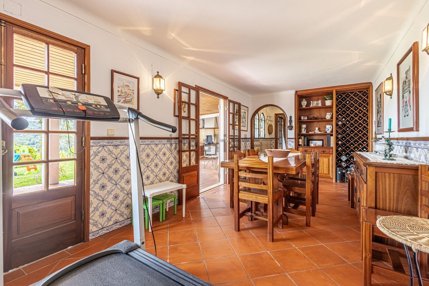 小楼房或独栋别墅出售Estr. da Serralheira de Baixo - 客厅