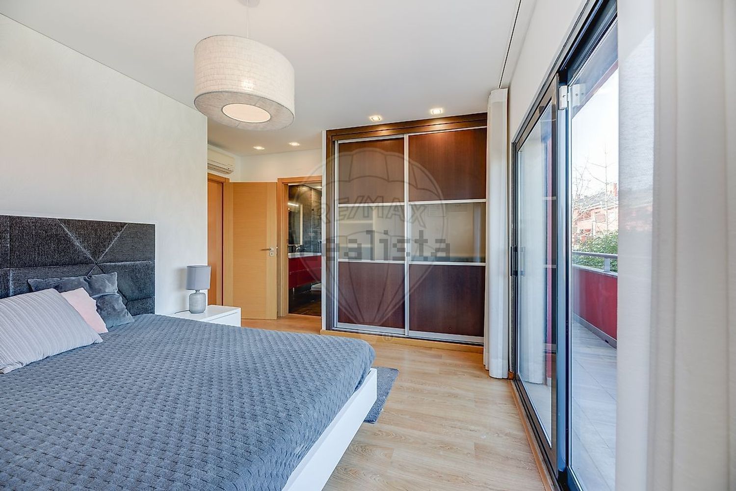 出租小楼房或独栋别墅在Rua São Miguel Arcanjo - 照片