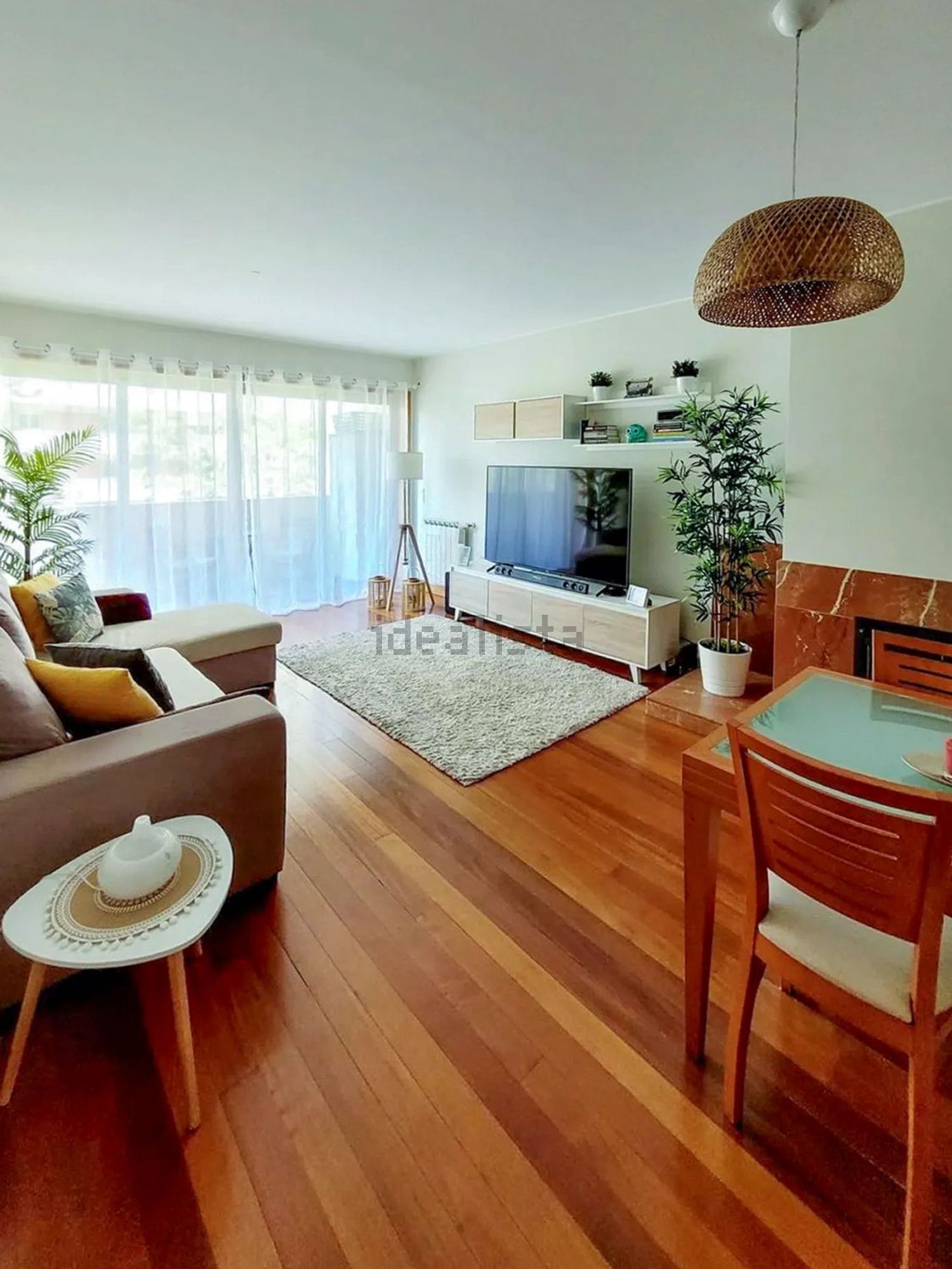 出租公寓 t1在Rua Arnaldo Ferreira - 客厅