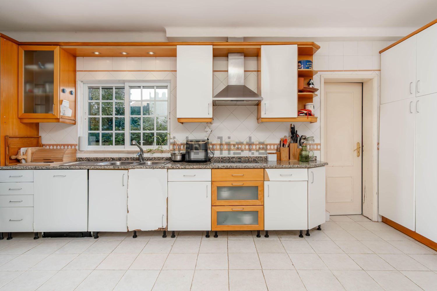 小楼房或独栋别墅出售在Rua das Bolotas s/n - 厨房