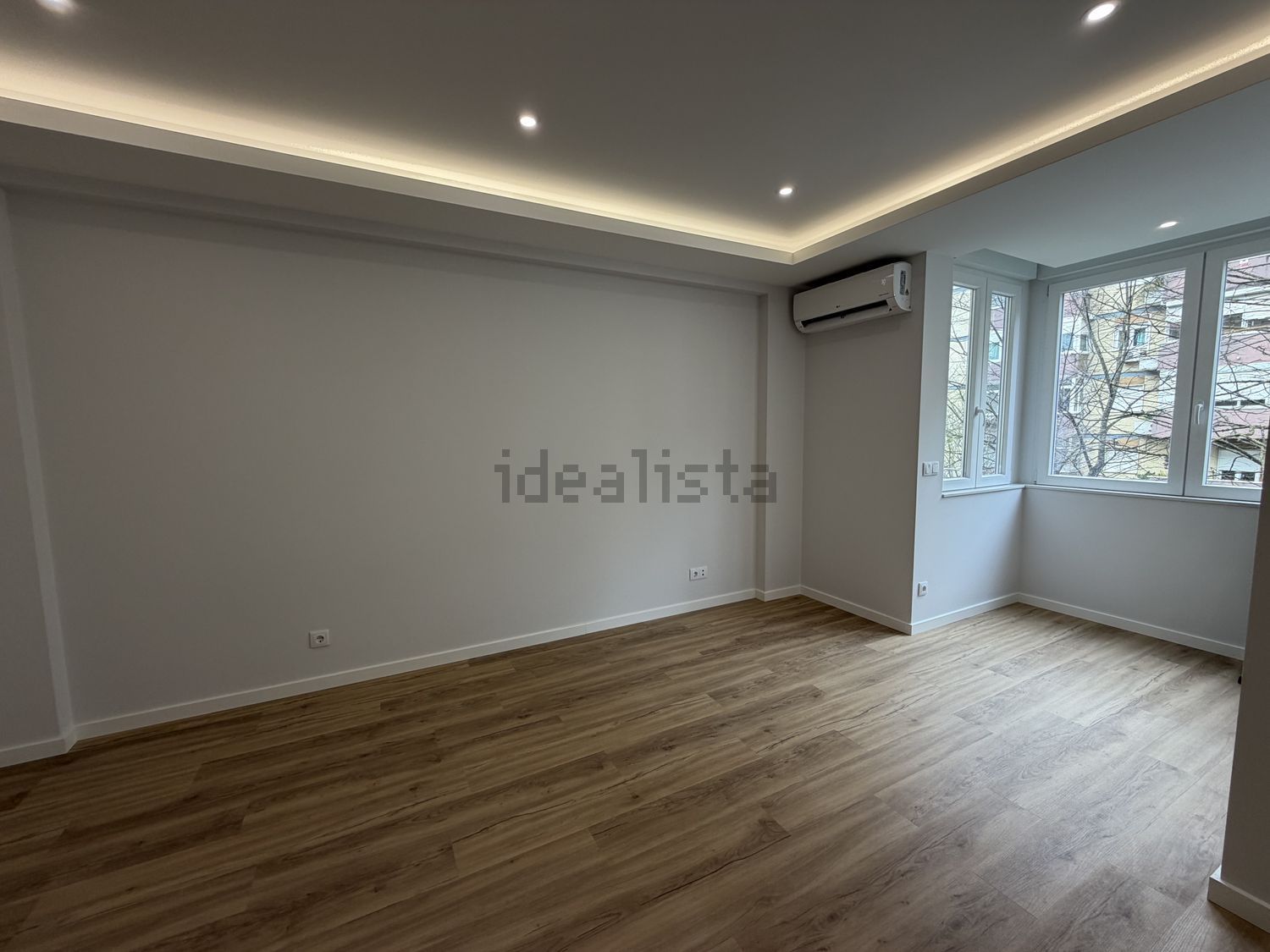 公寓 t3出售在Rua Cidade de Cádiz - 客厅