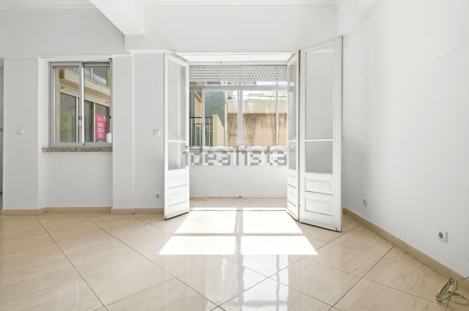 公寓 t4出售在Rua dos Soeiros, 335 - 客厅