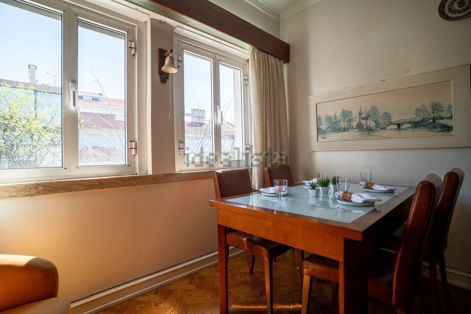 公寓 t2出售在Avenida dos Combatentes da Grande Guerra s/n - 客厅