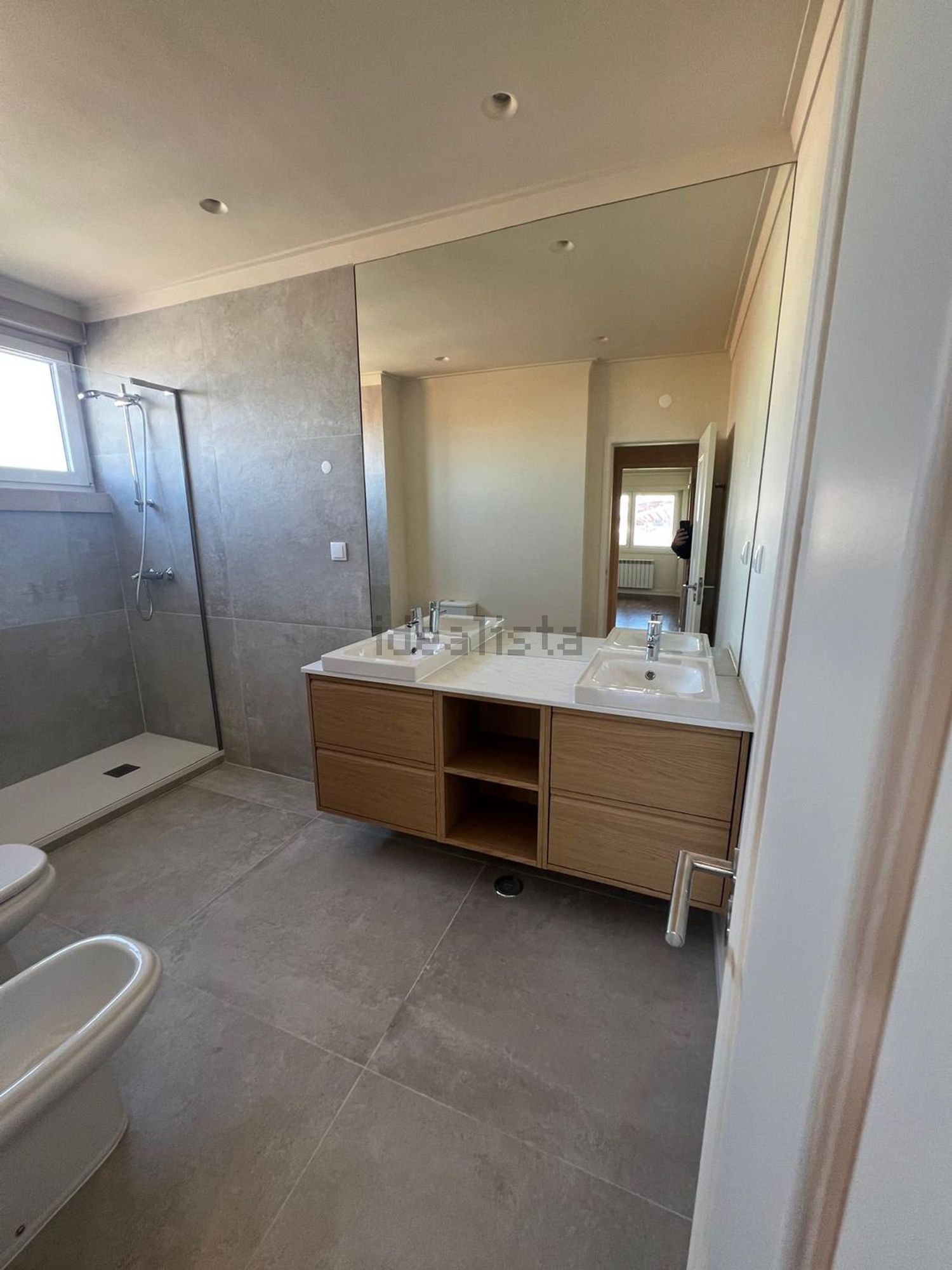 出租公寓 t3在Rua Alfredo Guisado, 14 - 卫生间