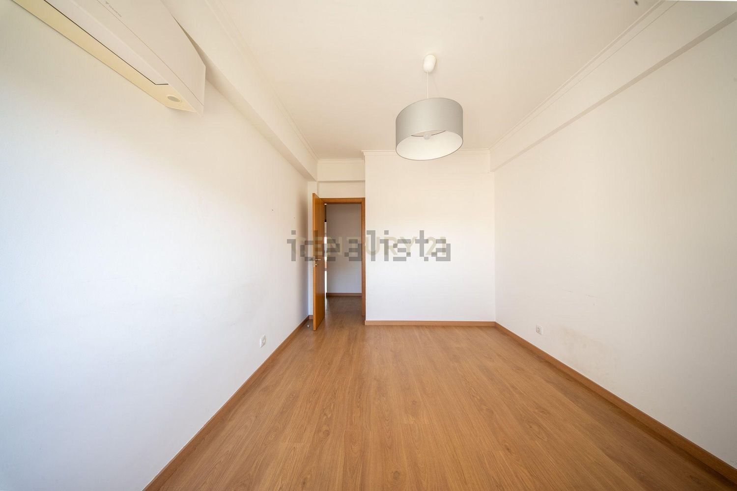 公寓 t3出售在Avenida Ruy Luís Gomes, 12 - 居住