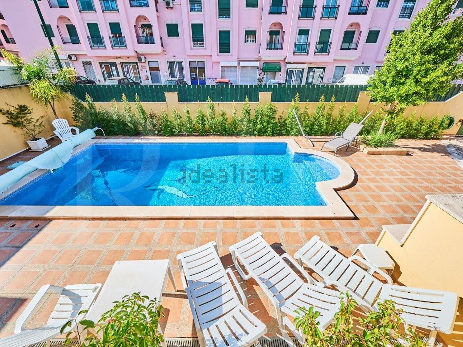 小楼房或独栋别墅出售在Rua Bartolomeu Perestelo, 189 - 游泳池