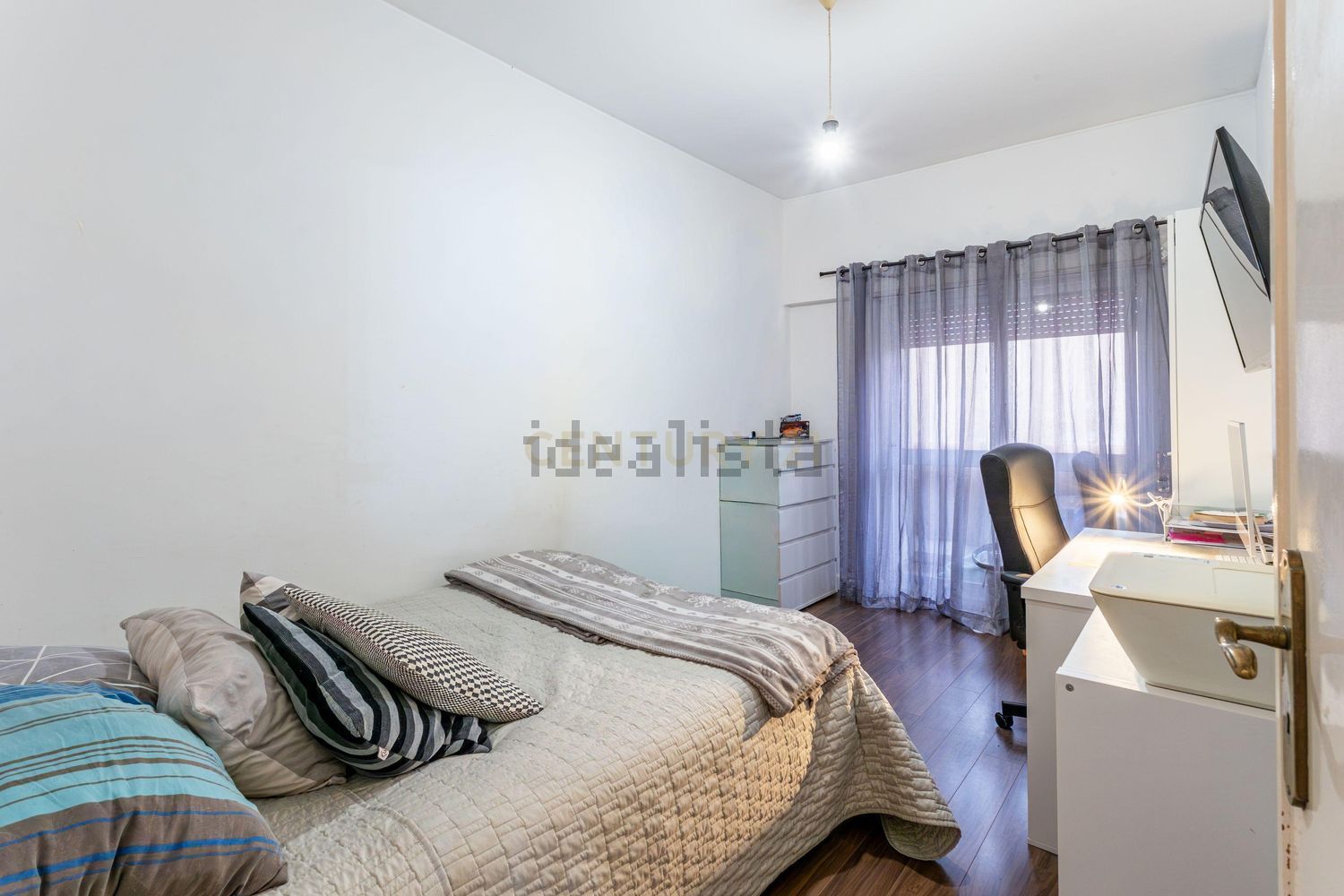 公寓 t3出售在Rua Viana da Mota, 12 - 卧室