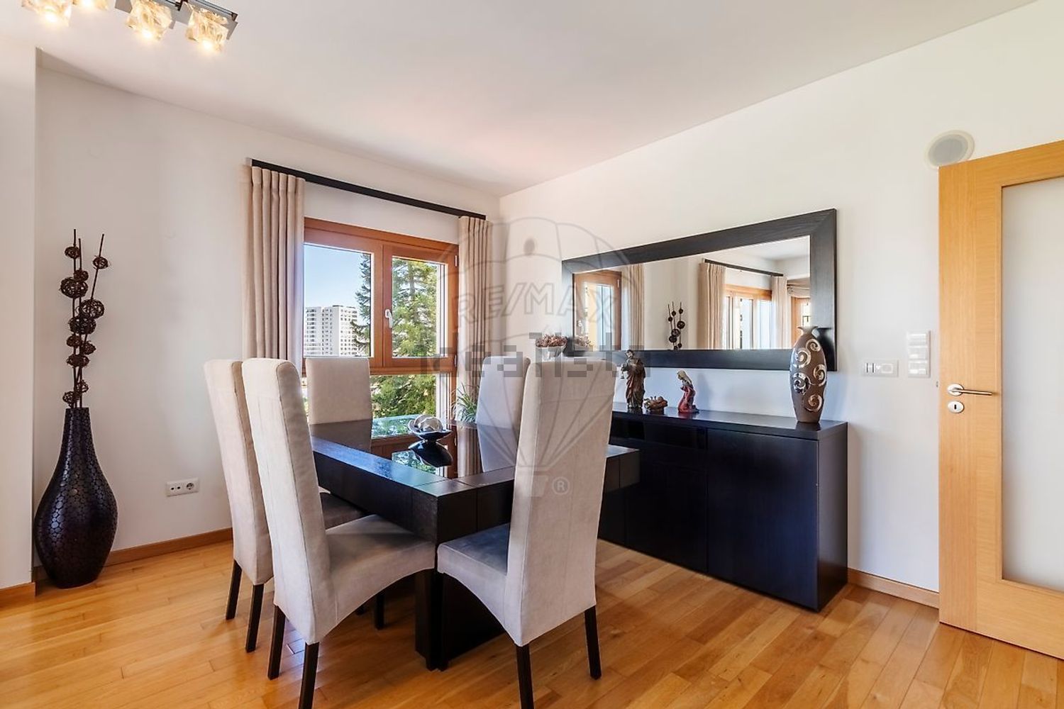 出租公寓 t2在Estrada São Bartolomeu - 客厅