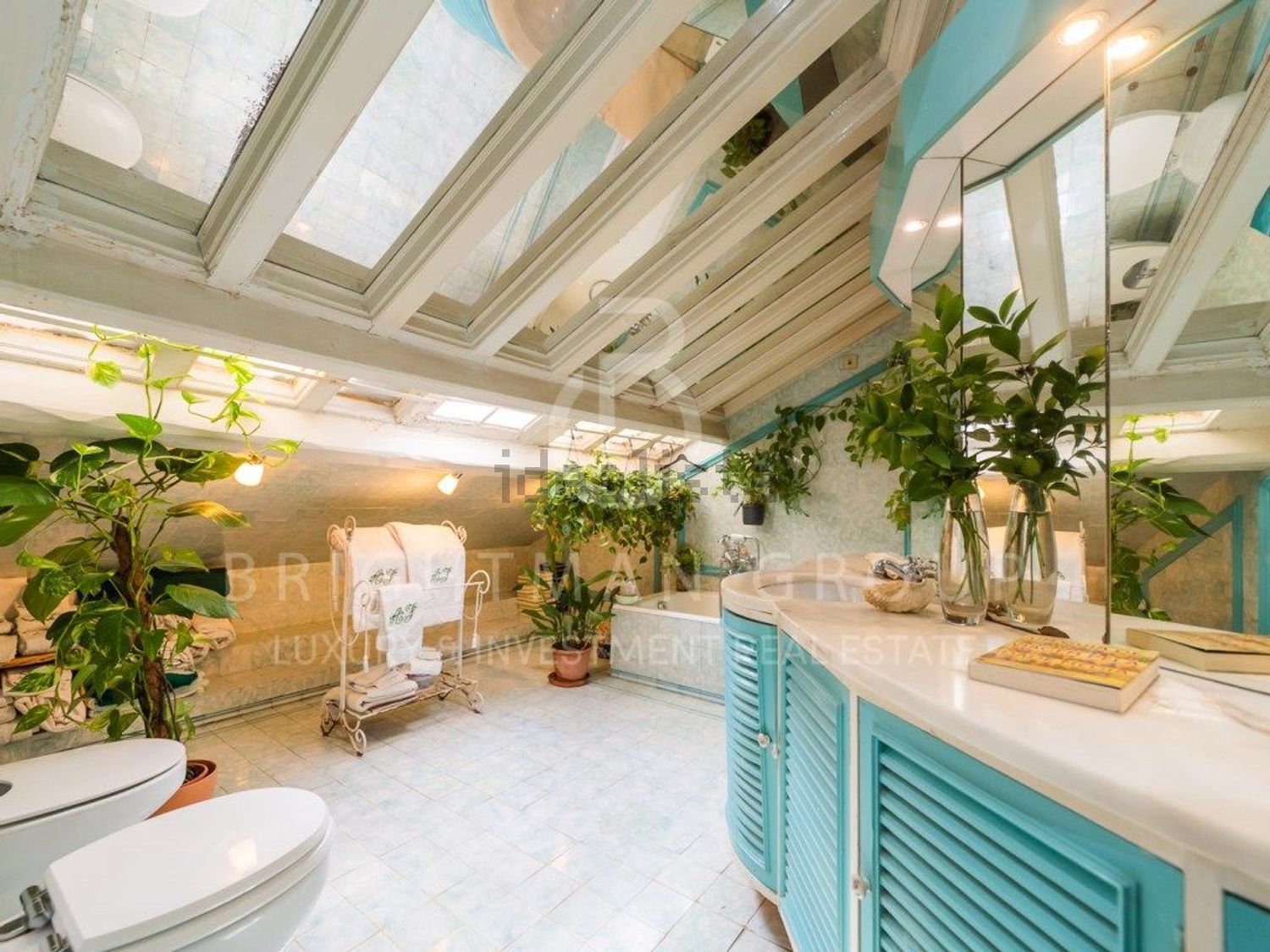 小楼房或独栋别墅出售在Carriche - Hospital das Forças Armadas - 阳台