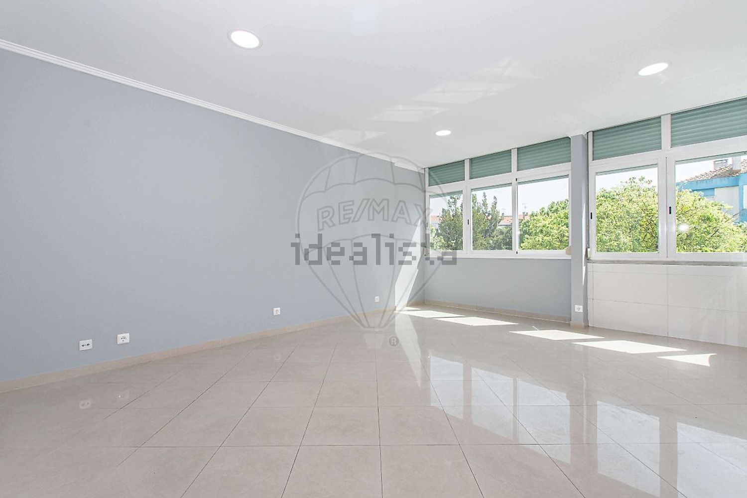 公寓 t2出售在Rua António Apolinário da Silva - 阳台