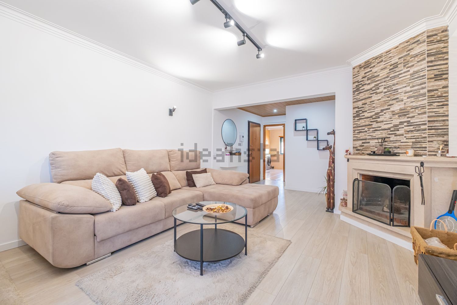 公寓 t3出售在Rua de Dadrá, 18 - 客厅