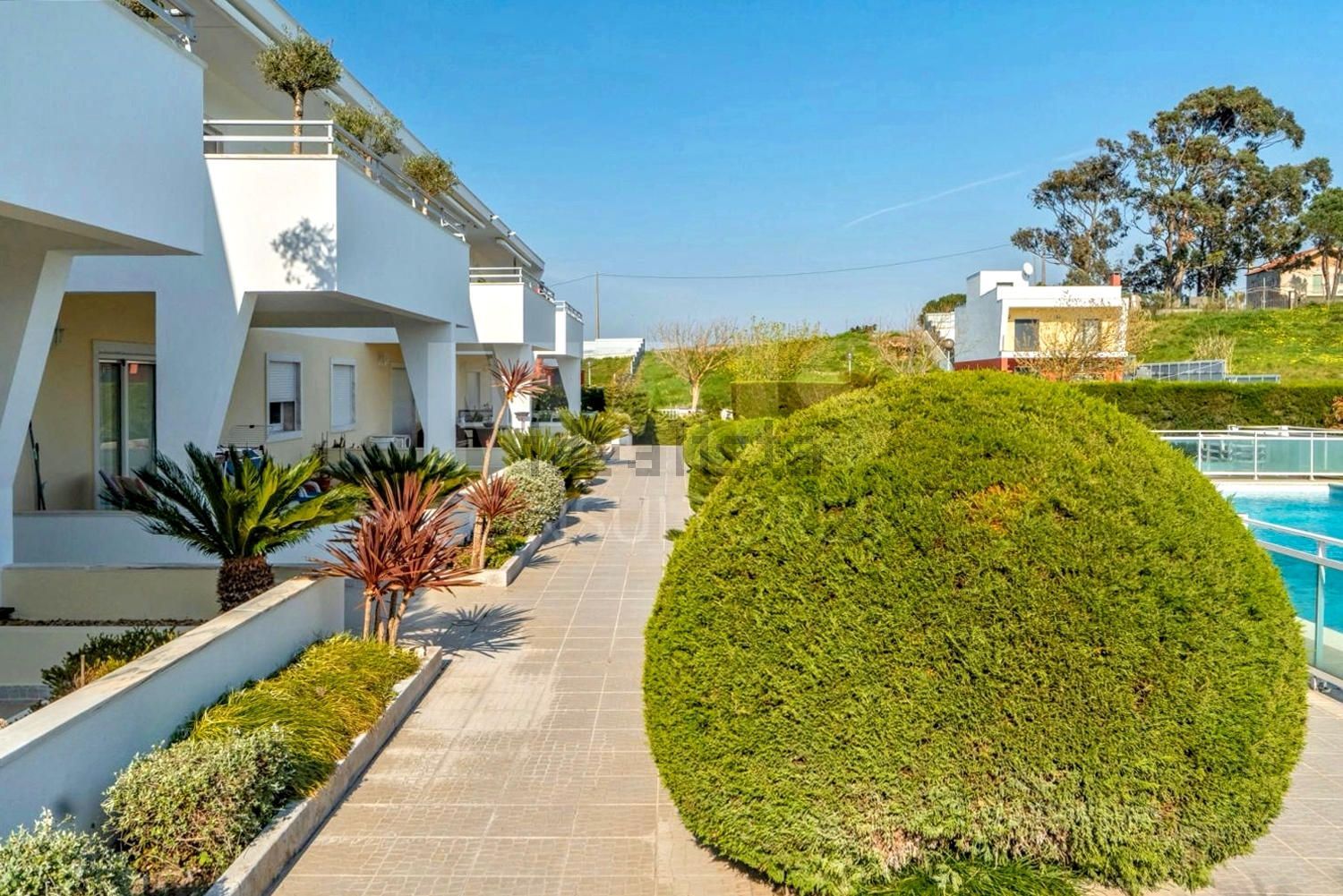 公寓 t4出售在Rua Alexandre Herculano - 外立面