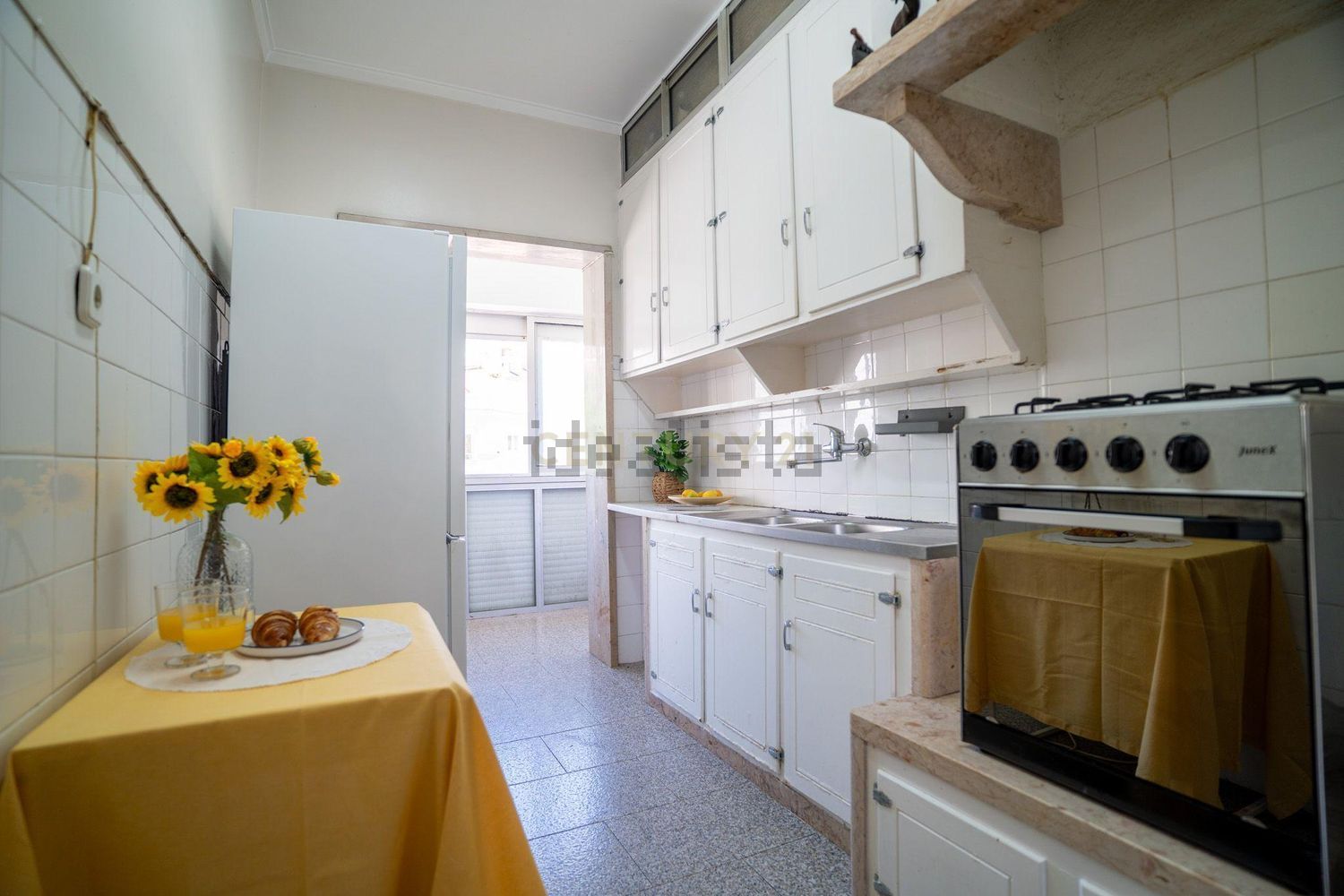 公寓 t2出售在Avenida dos Combatentes da Grande Guerra s/n - 厨房