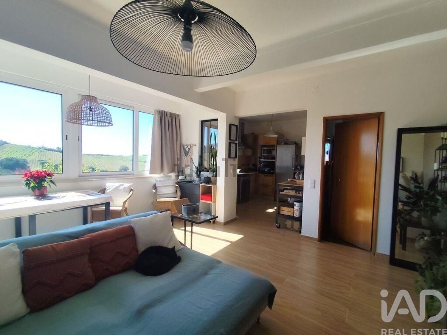 小楼房或独栋别墅出售在Lamas e Cercal - 客厅