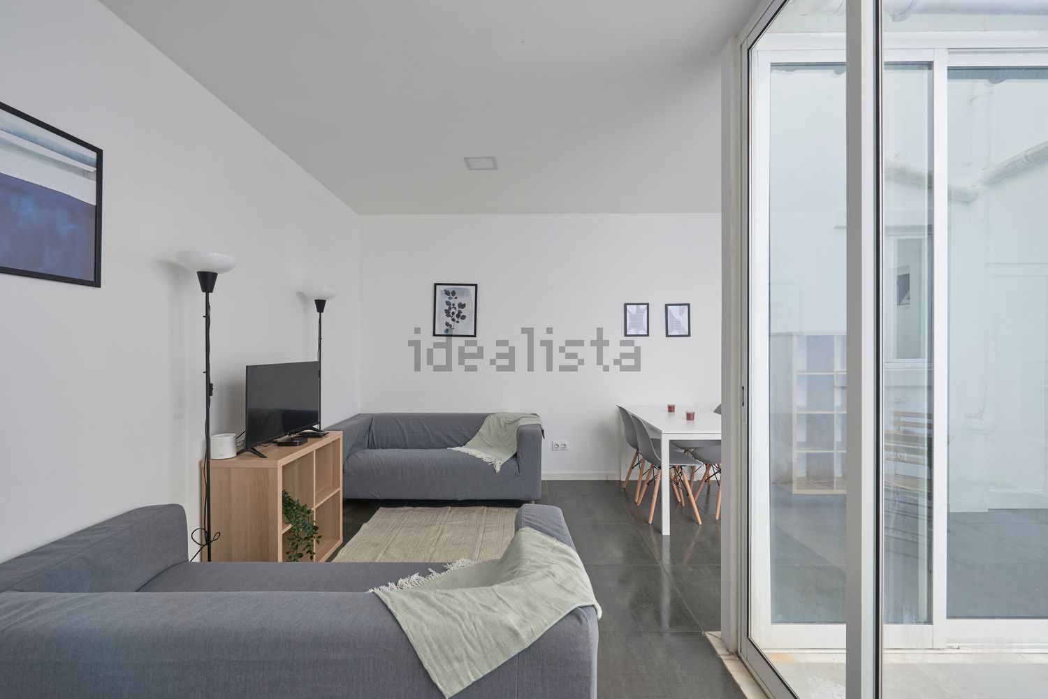 出租房间在Rua David Lopes - 客厅