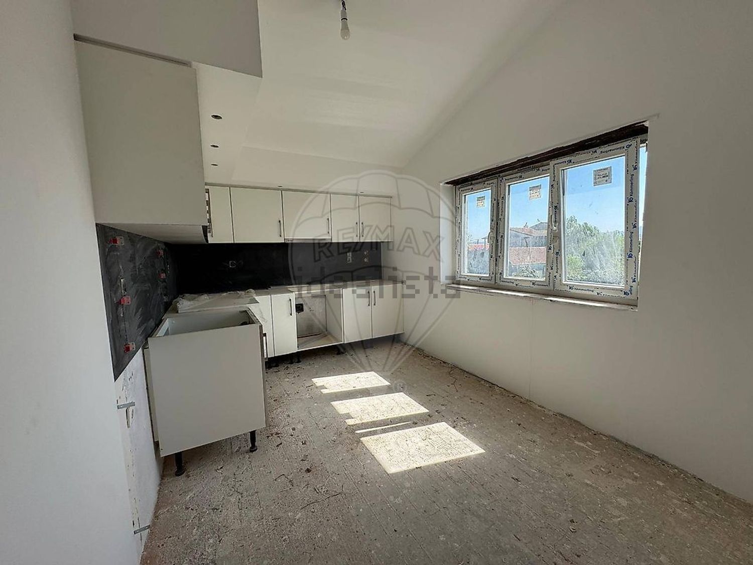 小楼房或独栋别墅出售在Lamas e Cercal - 厨房