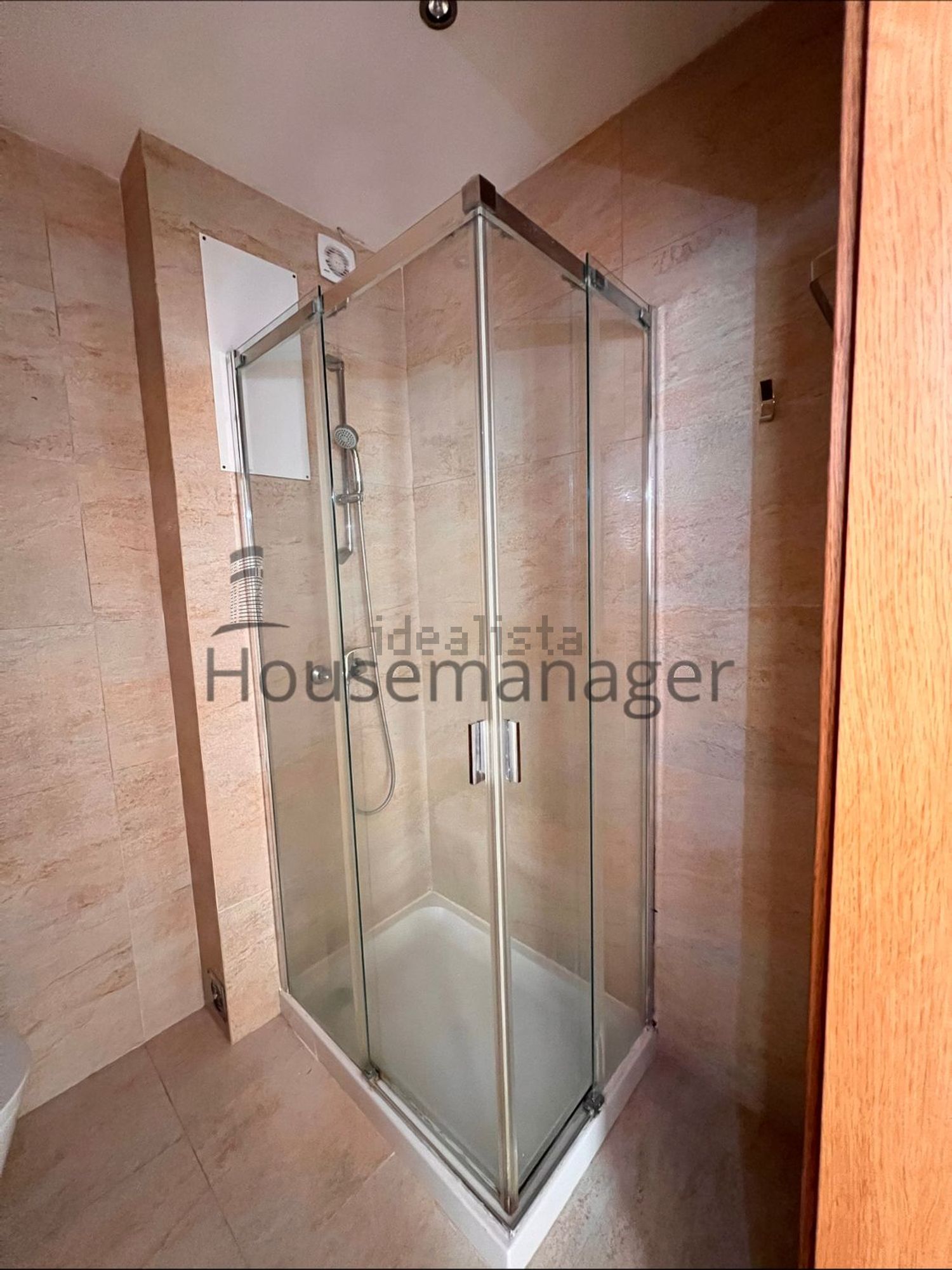 出租公寓 t2在Rua Cecília Meireles s/n - 卫生间