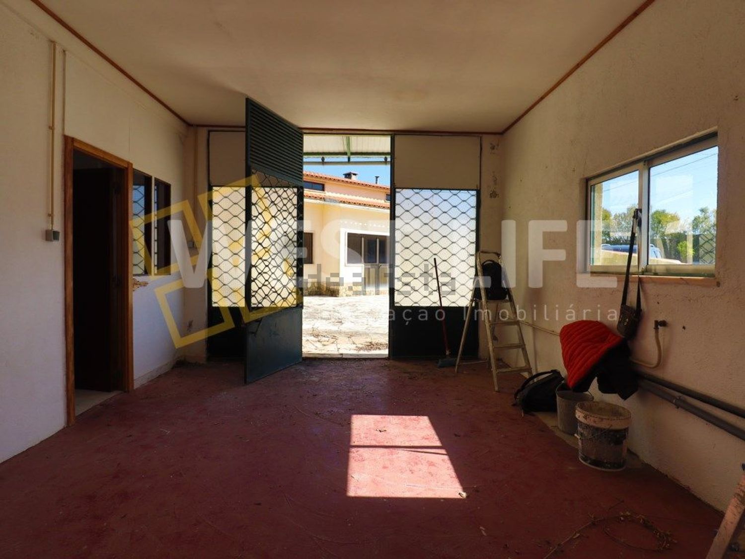 小楼房或独栋别墅出售在Venda do Pinheiro e Santo Estêvão das Galés - 照片