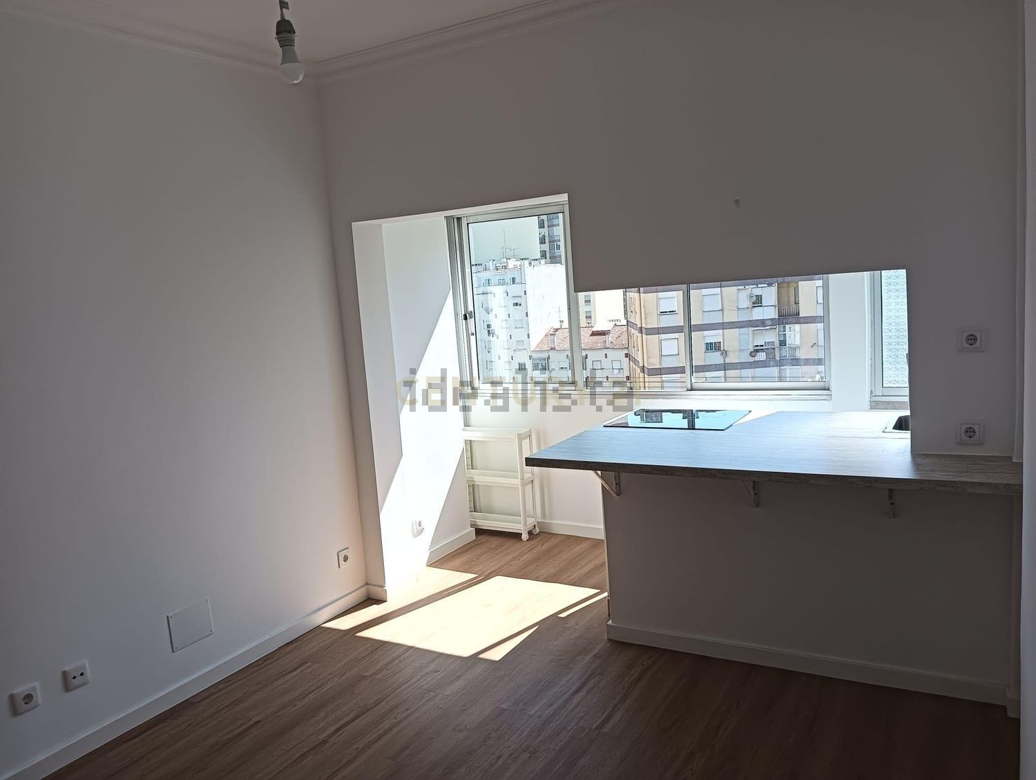 出租公寓 t1在Rua Dom Dinis, 19 - 厨房