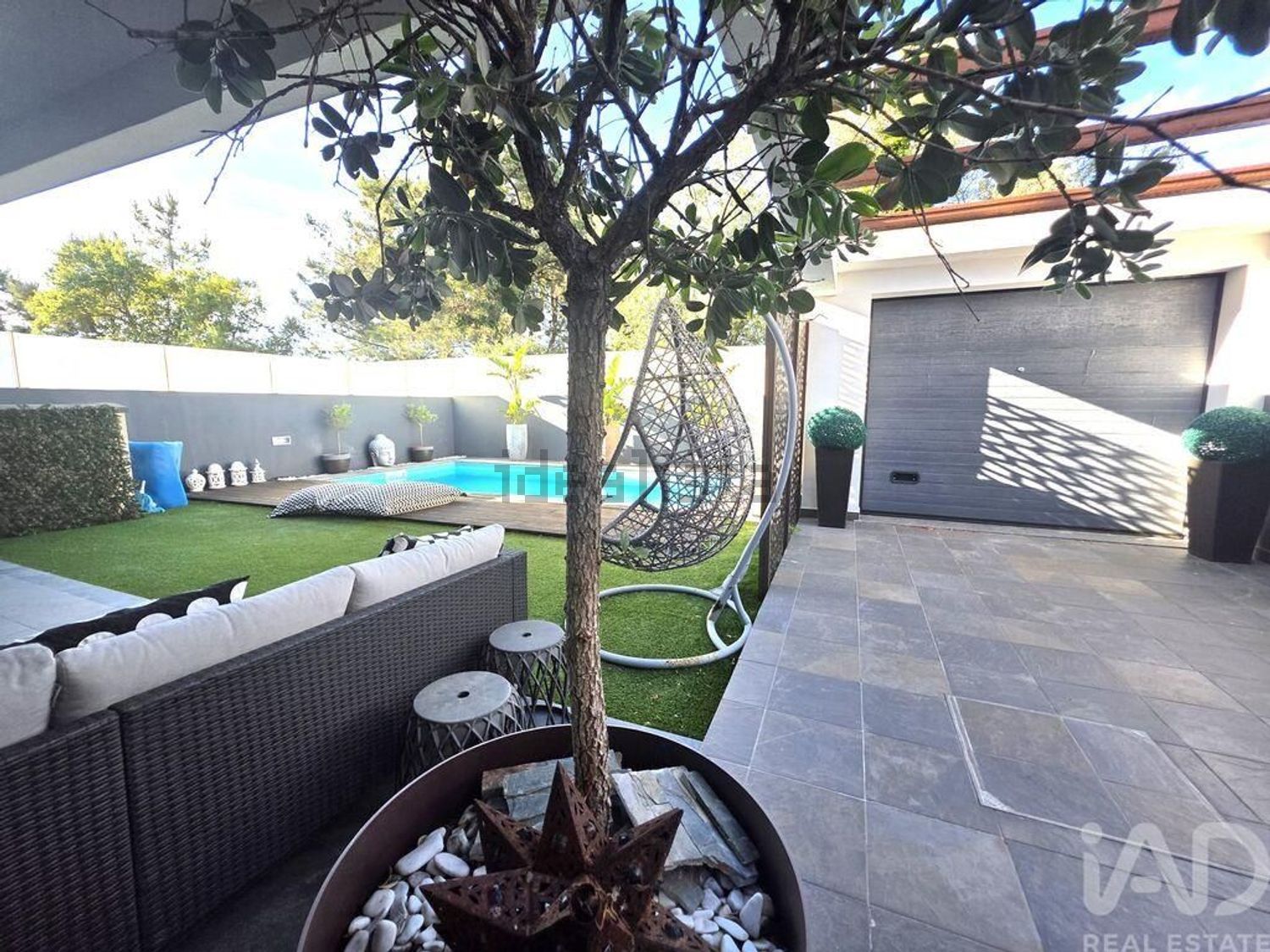 双拼别墅出售在Quintinhas - 周边