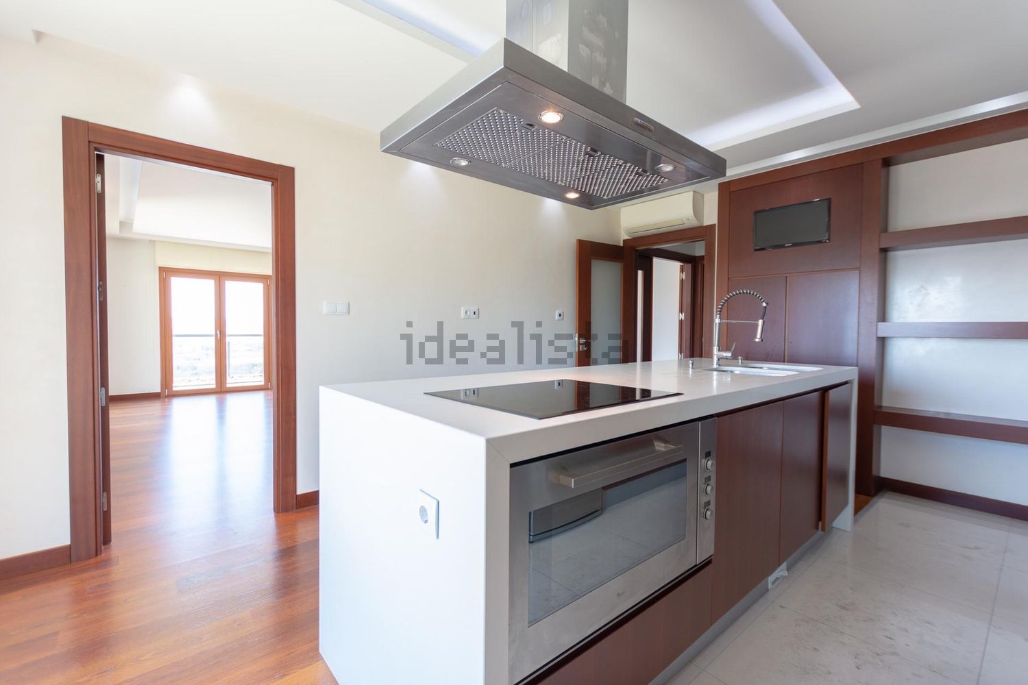 出租公寓 t4在Rua Marechal Gomes da Costa, 3 - 厨房