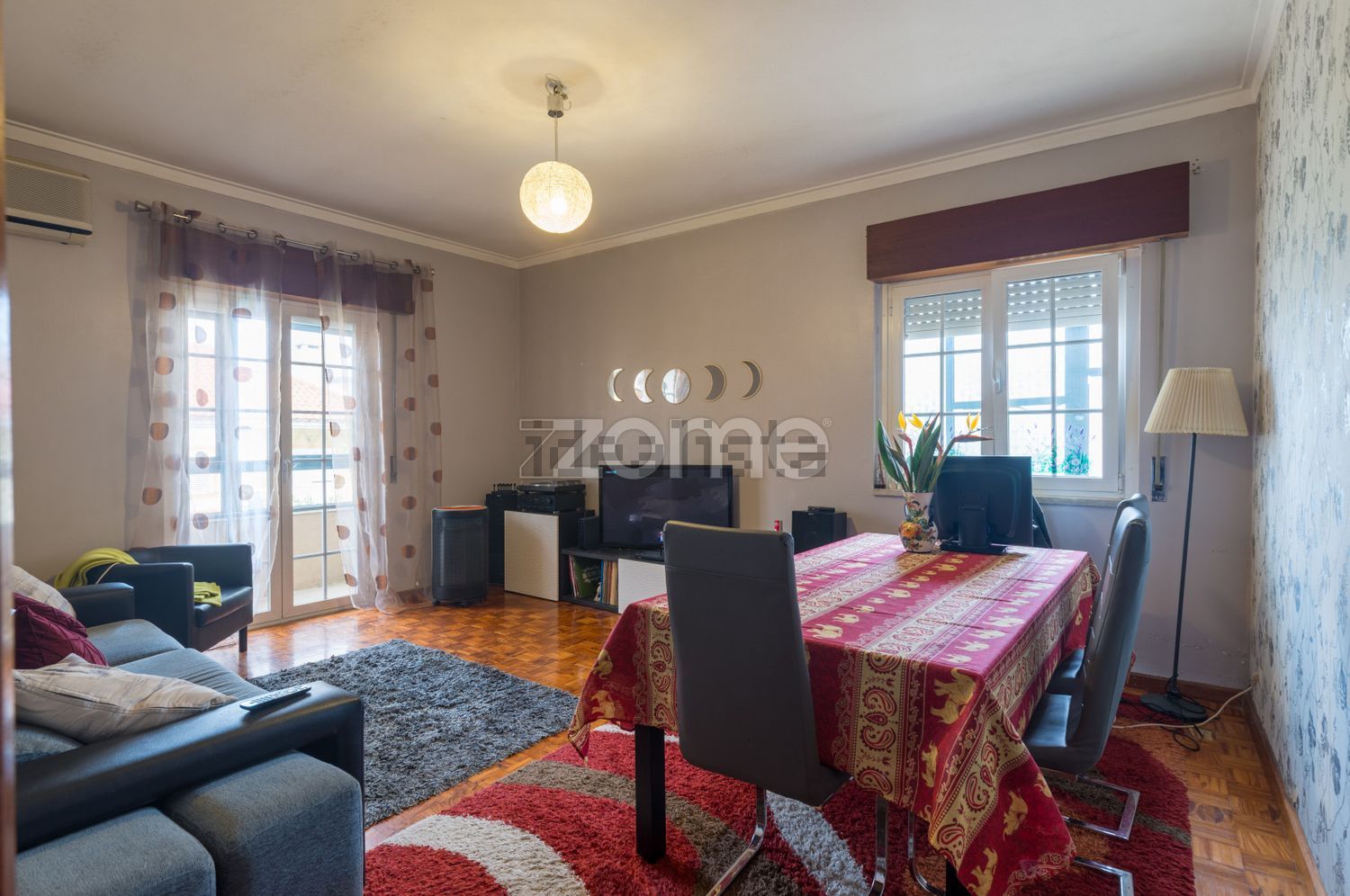 小楼房或独栋别墅出售在Rua Faustino Freitas, 31 - 客厅