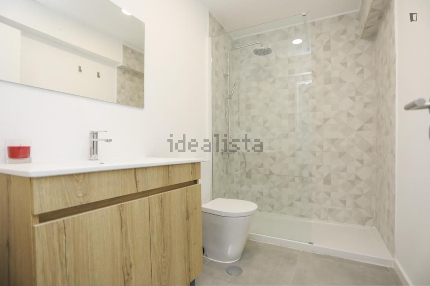 出租房间在Rua Guiomar Torresão - 卫生间